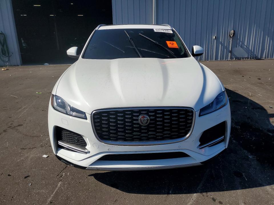 2022 Jaguar F-pace VIN SADCJ2EX7NA692114 COPART salvage auction — MINOR DENT/SCRATCHES, Fl - Certificate Of Title (P), sold $11,200 on 2026-08-03 (photo 5)