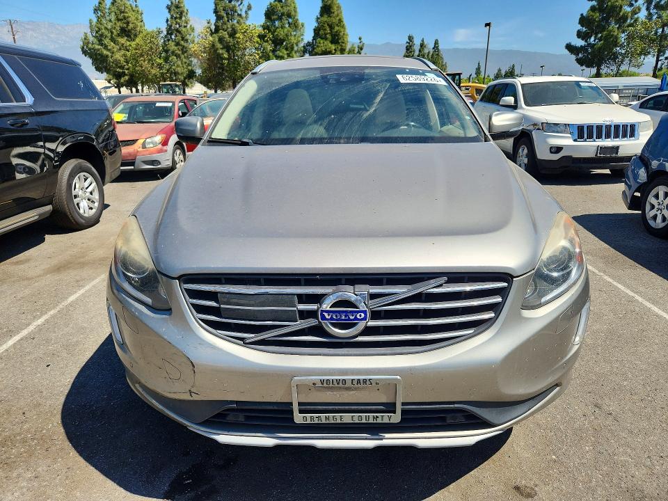 2016 Volvo Xc60 VIN YV4612RM1G2810838 COPART salvage auction — MECHANICAL, Ca - Dis/Dlr/Exp Only Clean Title, sold $2,350 on 2026-08-10 (photo 5)