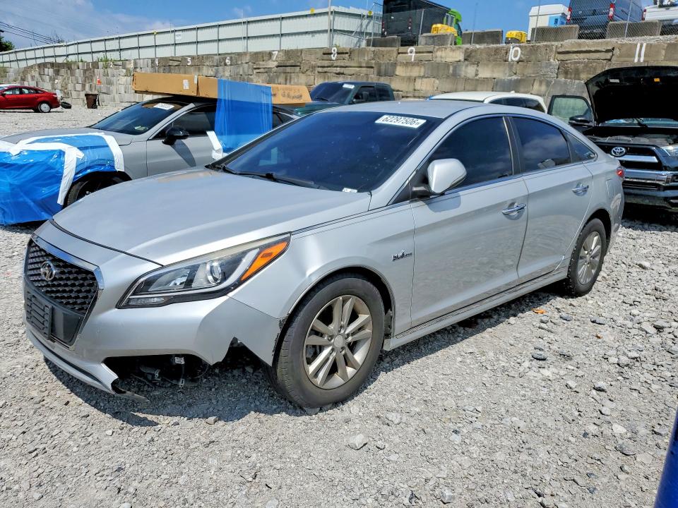 2016 Hyundai VIN KMHE24L15GA022247 COPART salvage auction — FRONT END, Oh - Certificate Of Title, sold $200 on 2026-07-31 (photo 1)
