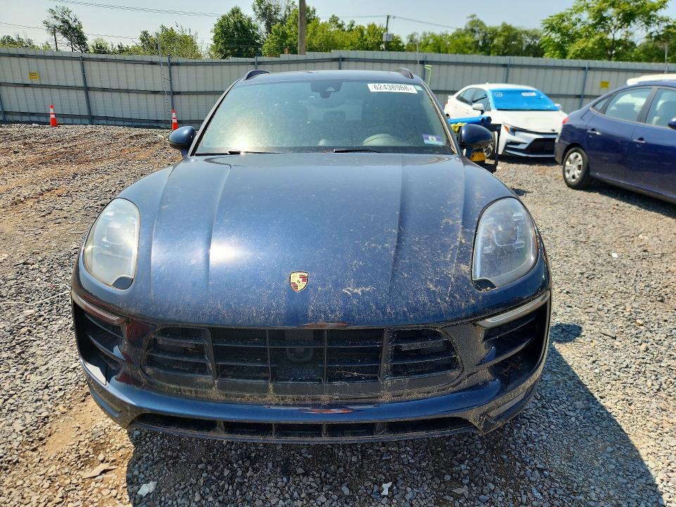 2017 Porsche Macan VIN WP1AG2A56HLB53075 COPART salvage auction — MINOR DENT/SCRATCHES, Nj - Certificate Of Title, sold $3,700 on 2026-07-31 (photo 5)