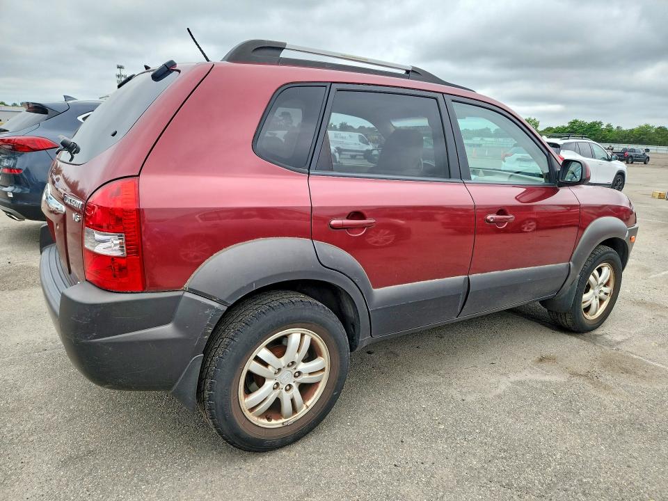 2006 Hyundai Tucson VIN KM8JN72D96U379138 COPART salvage auction — MINOR DENT/SCRATCHES, NY - CERTIFICATE OF TITLE, sold $1,650 on 2026-07-27 (photo 3)
