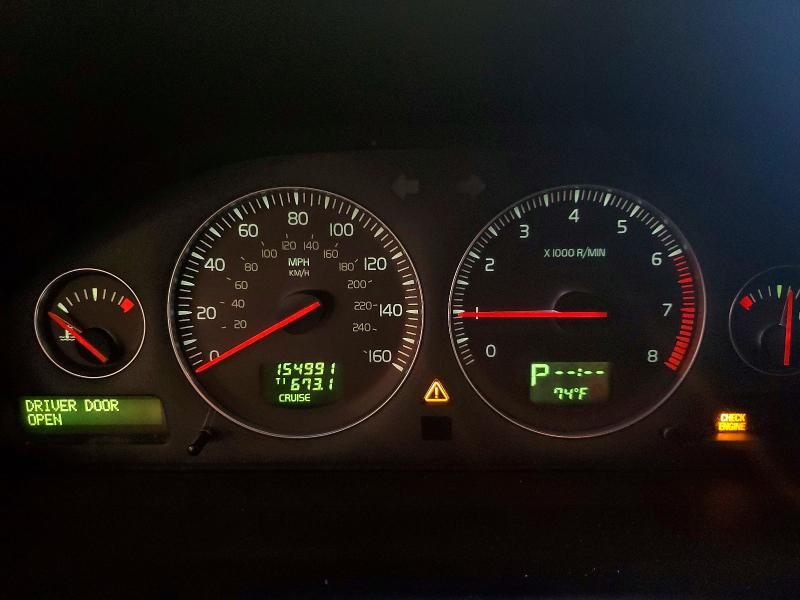 2006 Volvo S60 VIN YV1RH592062536827 COPART salvage auction — HAIL, Mn - Cert Of Title-Prior Salvage, sold $600 on 2026-08-11 (photo 9)