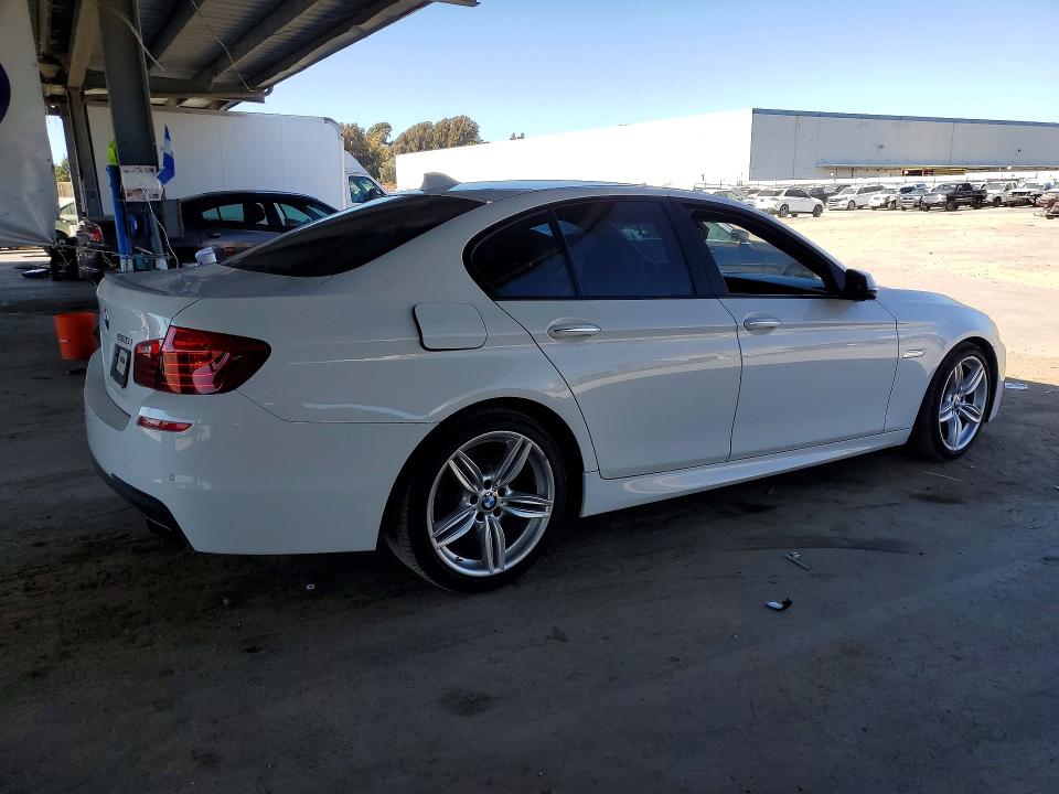 2014 BMW VIN WBAKN9C50ED681523 COPART salvage auction — MINOR DENT/SCRATCHES, Ca - Dis/Dlr/Exp Only Clean Title (P), sold $750 on 2026-07-23 (photo 3)