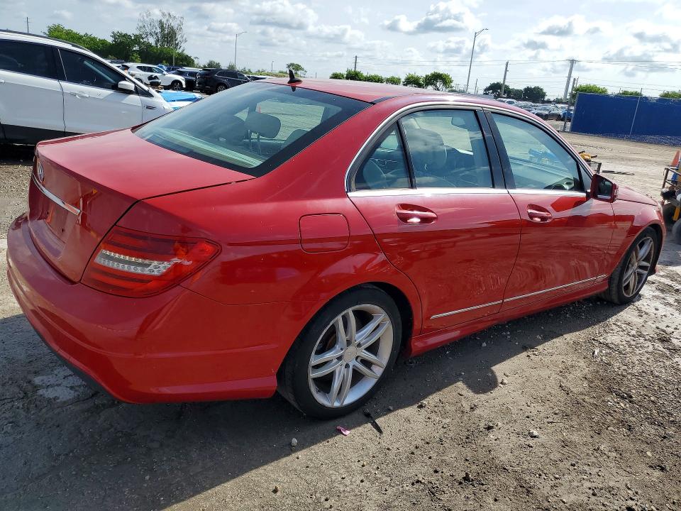 2014 Mercedes-benz C-klasse VIN WDDGF4HB6ER307790 COPART salvage auction — MINOR DENT/SCRATCHES, Fl - Certificate Of Title (P), sold $1,800 on 2026-08-12 (photo 3)