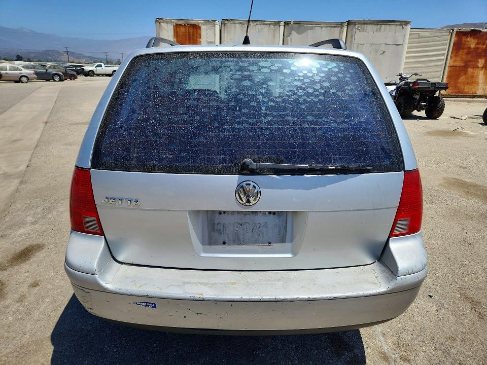 2004 Volkswagen Jetta VIN WVWRL61J64W113625 COPART salvage auction — MINOR DENT/SCRATCHES, CA - DIS/DLR/EXP ONLY CLEAN TITLE, sold $400 on 2026-08-04 (photo 6)
