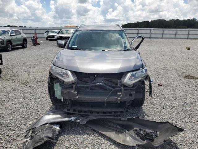 2017 Nissan Rogue VIN KNMAT2MT7HP584833 COPART salvage auction — SIDE, Salvage Title, sold $1,100 on 2026-07-17 (photo 5)