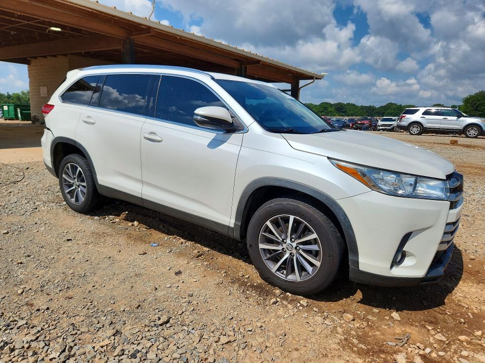 2019 Toyota VIN 5TDKZRFH0KS338742 COPART salvage auction — REAR END, Al - Cert Of Title-Salvage Title, sold $125 on 2026-07-29 (photo 4)