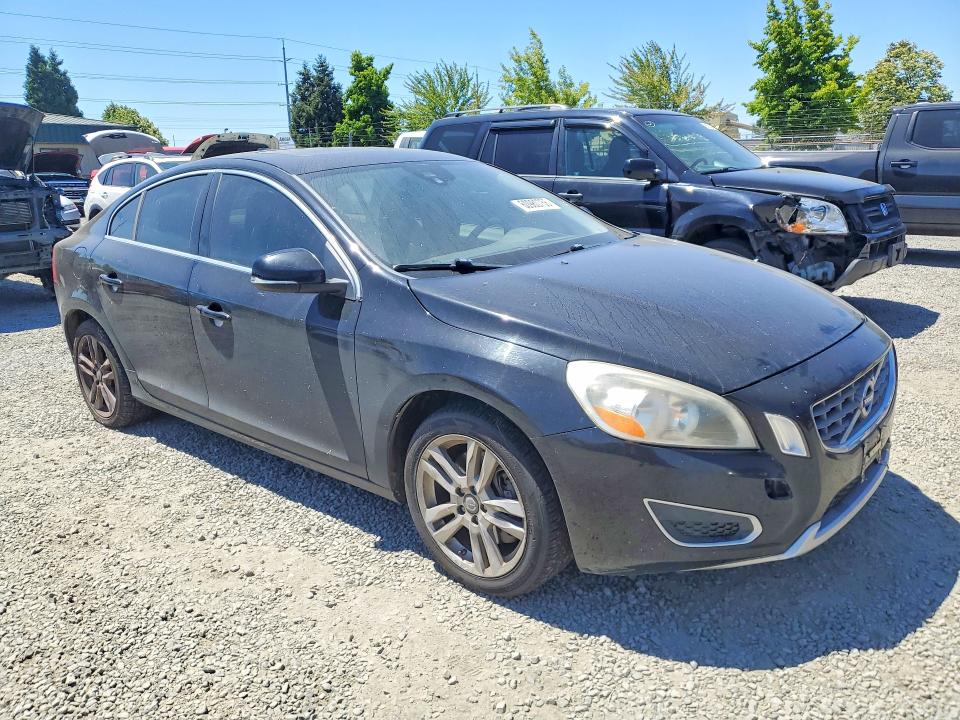 2012 Volvo S60 VIN YV1622FS7C2110734 COPART salvage auction — MINOR DENT/SCRATCHES, OR - CERTIFICATE OF TITLE, sold $500 on 2026-07-28 (photo 4)
