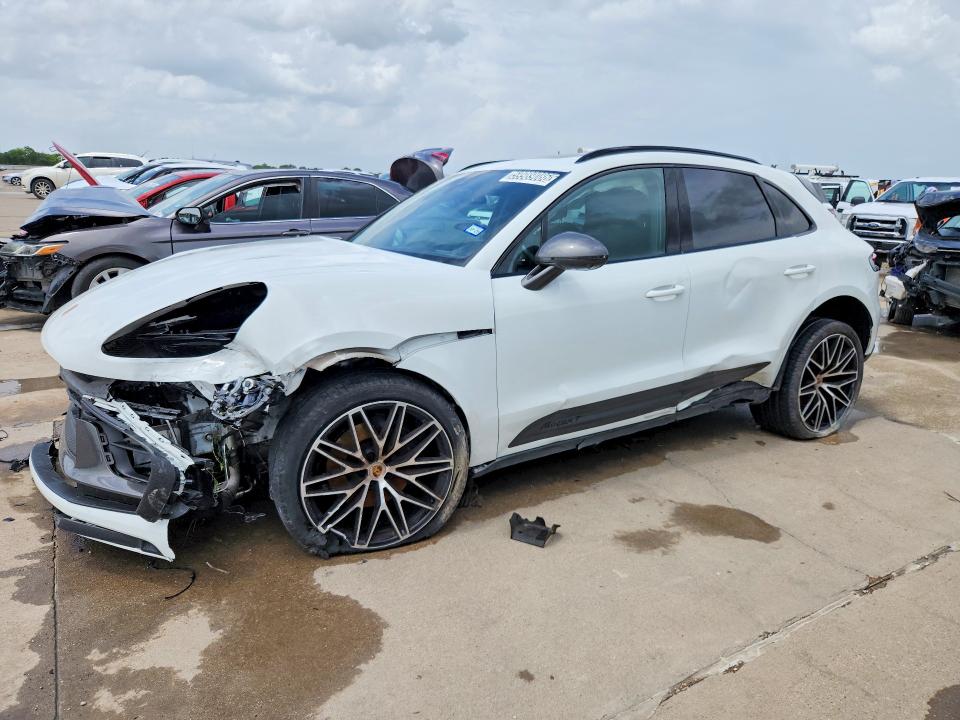 2024 Porsche Macan VIN WP1AA2A50RLB04473 COPART salvage auction — FRONT END, TX - CERTIFICATE OF TITLE, sold $13,100 on 2026-08-11 (photo 1)