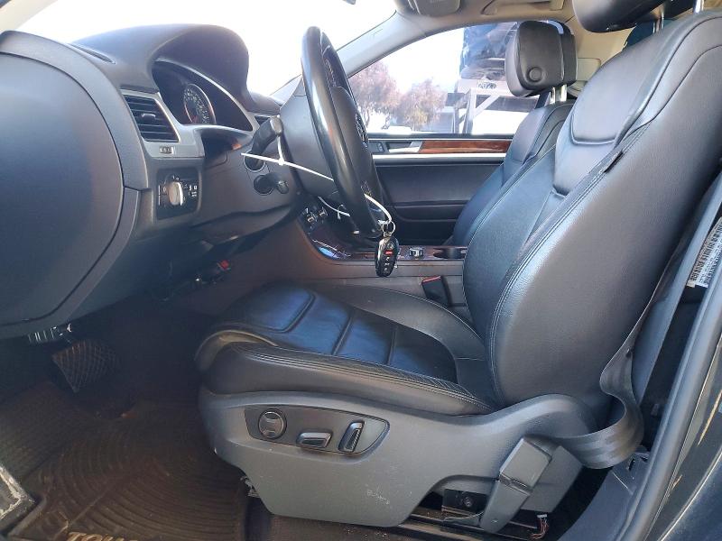 2012 Volkswagen Touareg VIN WVGEK9BP9CD007231 COPART salvage auction — MECHANICAL, Ca - Dis/Dlr/Exp Only Clean Title (P), sold $1,200 on 2026-07-28 (photo 7)