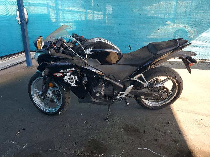 2012 Honda Cbr VIN MLHMC4108C5205861 COPART salvage auction — MECHANICAL, CA - DIS/DLR/EXP ONLY CLEAN TITLE, sold $175 on 2026-07-30 (photo 3)