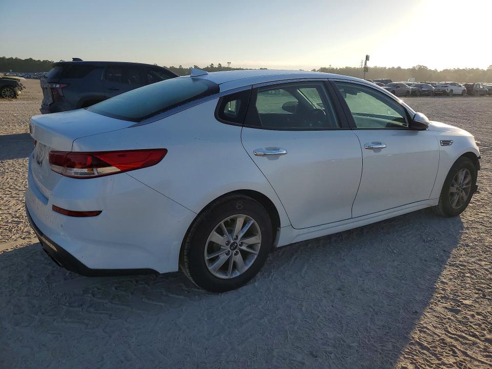 2019 Kia Optima VIN 5XXGT4L36KG277546 COPART salvage auction — FRONT END, TX - SALVAGE VEHICLE TITLE, sold $500 on 2026-07-21 (photo 3)