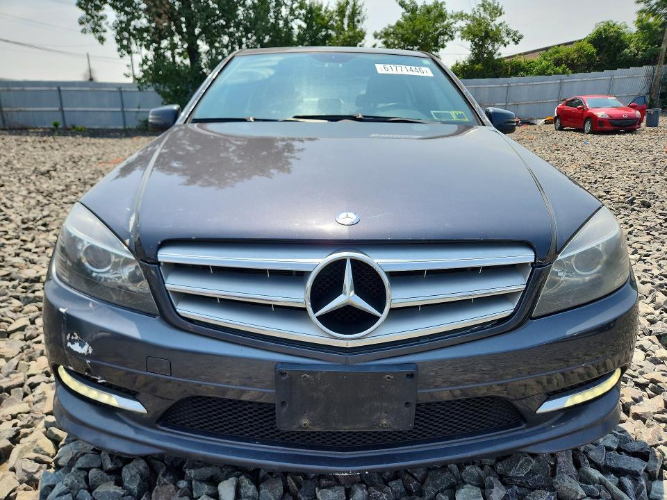 2011 Mercedes-benz C-klasse VIN WDDGF8BB2BR183268 COPART salvage auction — WATER/FLOOD, Ny - Mv907A-Flood Salvage, sold $450 on 2026-08-10 (photo 5)
