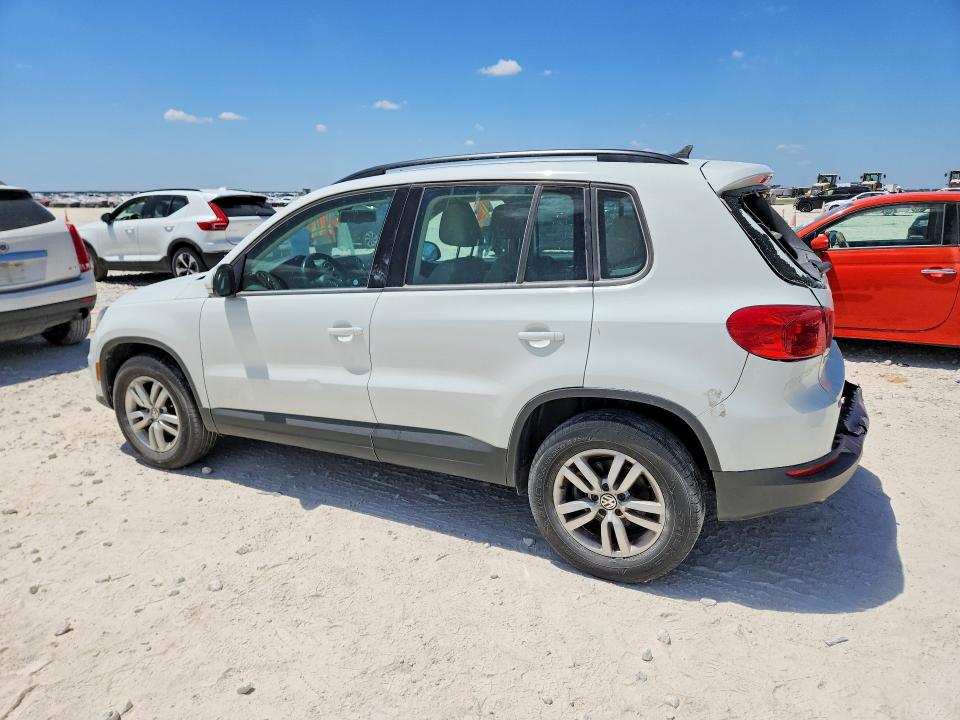 2017 Volkswagen Tiguan VIN WVGBV7AX9HK028390 COPART salvage auction — REAR END, Tx - Salvage Vehicle Title, sold $1,450 on 2026-08-06 (photo 2)