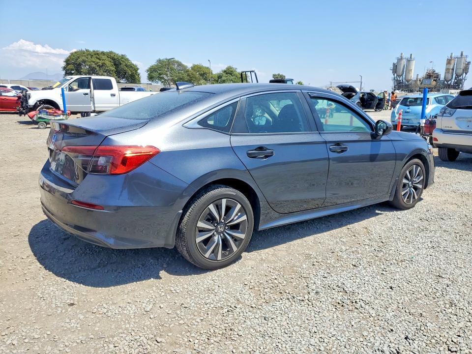 2024 Honda Civic VIN 2HGFE1F70RH315932 COPART salvage auction — REAR END, Ca - Salvage Certificate, sold $8,100 on 2026-08-25 (photo 3)