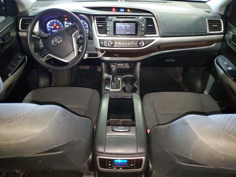 2019 Toyota Highlander VIN 5TDZZRFH2KS313713 COPART salvage auction — NORMAL WEAR, Salvage Title, sold $11,200 on 2026-07-29 (photo 8)