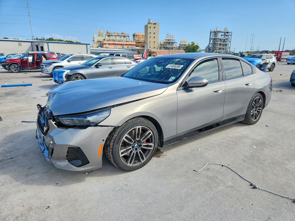 2024 BMW 5er VIN WBA43FJ01RCR14261 — COPART salvage auction photo