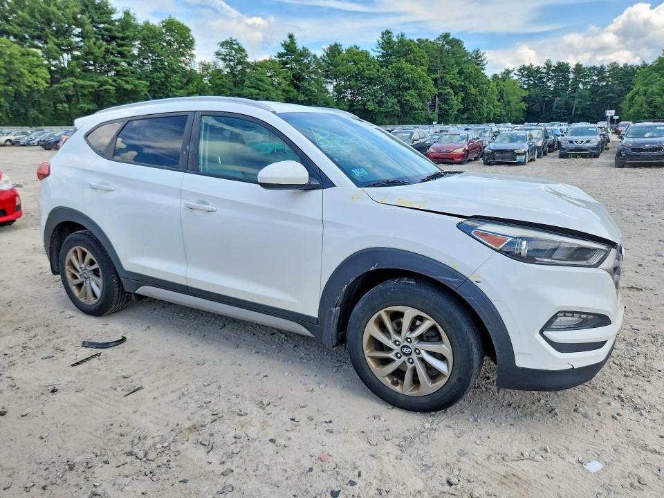 2017 Hyundai Tucson VIN KM8J3CA4XHU371441 COPART salvage auction — FRONT END, Ma - Cert Of Title-Salvage, sold $2,350 on 2026-07-16 (photo 4)
