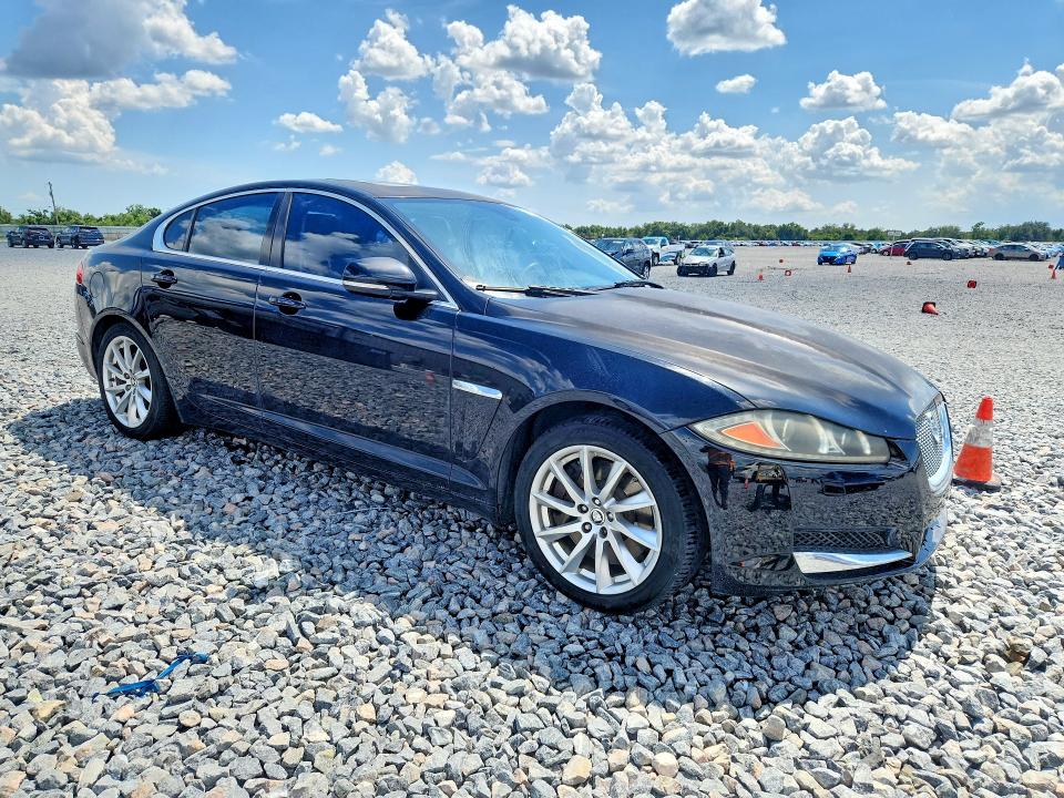 2013 Jaguar VIN SAJWA0ES6DPU00757 COPART salvage auction — REAR END, FL - CERT OF TITLE SLVG REBUILDABLE, sold $375 on 2026-07-24 (photo 4)