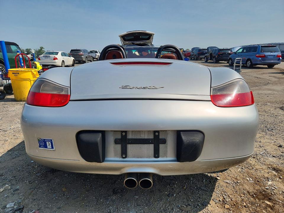 1998 Porsche Boxster VIN WP0CA2981WU620212 COPART salvage auction — WATER/FLOOD, VA - CERT OF TITLE - SALVAGE, sold $200 on 2026-08-05 (photo 6)