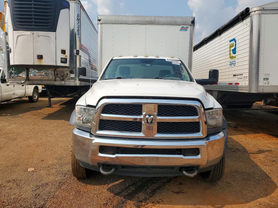 2016 Ram 5500 VIN 3C7WRMDL7GG208882 COPART salvage auction — MINOR DENT/SCRATCHES, Sc - Dealer Only Clean Title, sold $10,300 on 2026-09-02 (photo 5)
