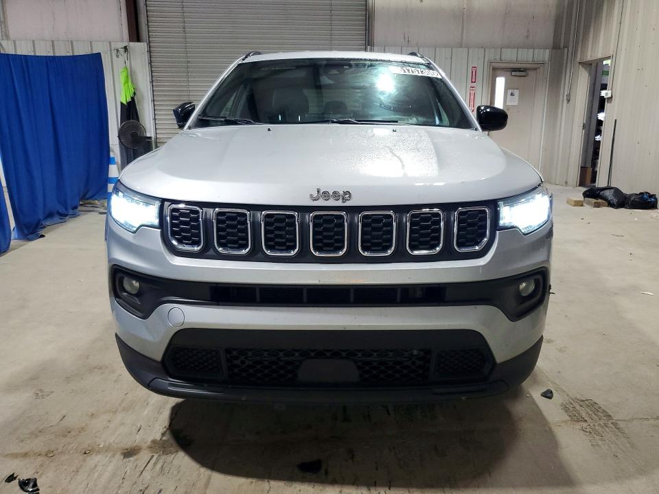 2024 Jeep Compass VIN 3C4NJDBN4RT113596 COPART salvage auction — FRONT END, Fl - Certificate Of Title (P), sold $9,600 on 2026-07-27 (photo 5)