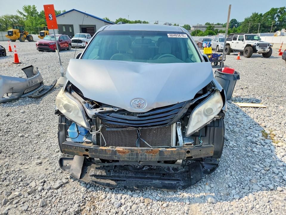 2014 Toyota Sienna VIN 5TDKK3DC2ES479678 COPART salvage auction — FRONT END, Oh - Cert Of Title-Salvage, sold $1,300 on 2026-07-31 (photo 5)