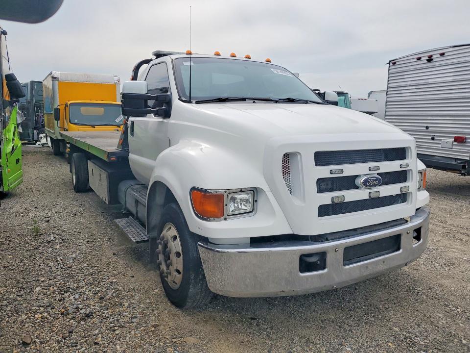 2006 Ford F-650 VIN 3FRWF65B06V229187 COPART salvage auction — NORMAL WEAR, PA - CERT OF TITLE, sold $475 on 2026-07-27 (photo 4)