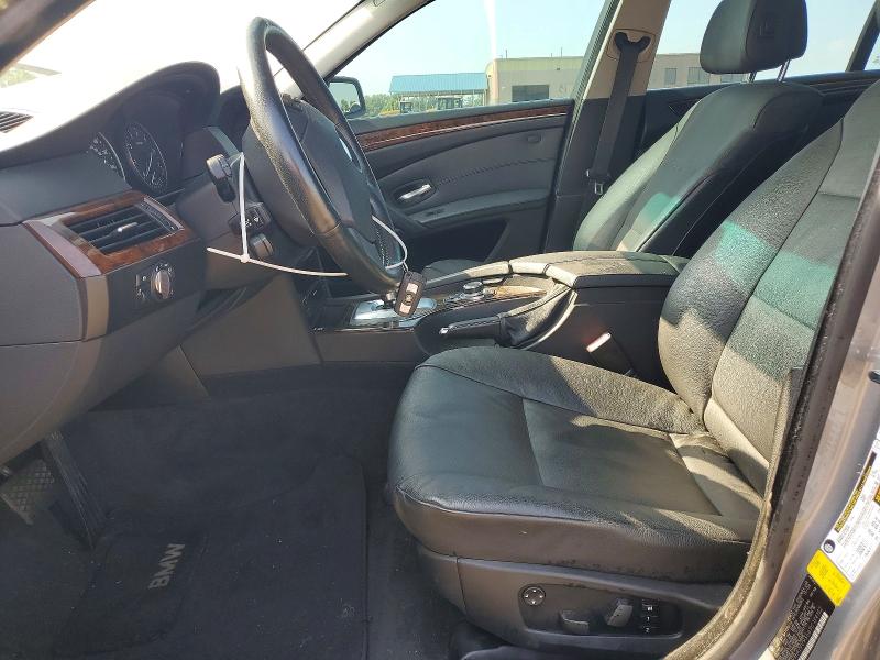 2009 BMW 5 series VIN WBANV93569C134152 COPART salvage auction — MINOR DENT/SCRATCHES, MO - DEALER ONLY CLEAN TITLE (P), sold $425 on 2026-08-04 (photo 7)