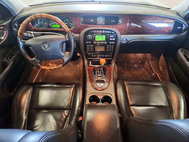 2004 Jaguar Xj series VIN SAJWA71C64SG22528 COPART salvage auction — MINOR DENT/SCRATCHES, Mi - Dealer Only Clean Title, sold $525 on 2026-07-31 (photo 8)