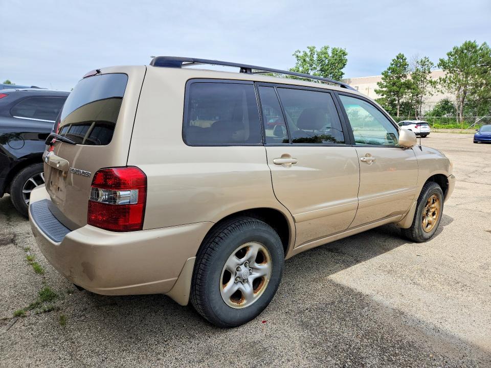 2004 Toyota Highlander VIN JTEDD21A440075004 COPART salvage auction — MECHANICAL, In - Certificate Of Title, sold $1,100 on 2026-07-27 (photo 3)