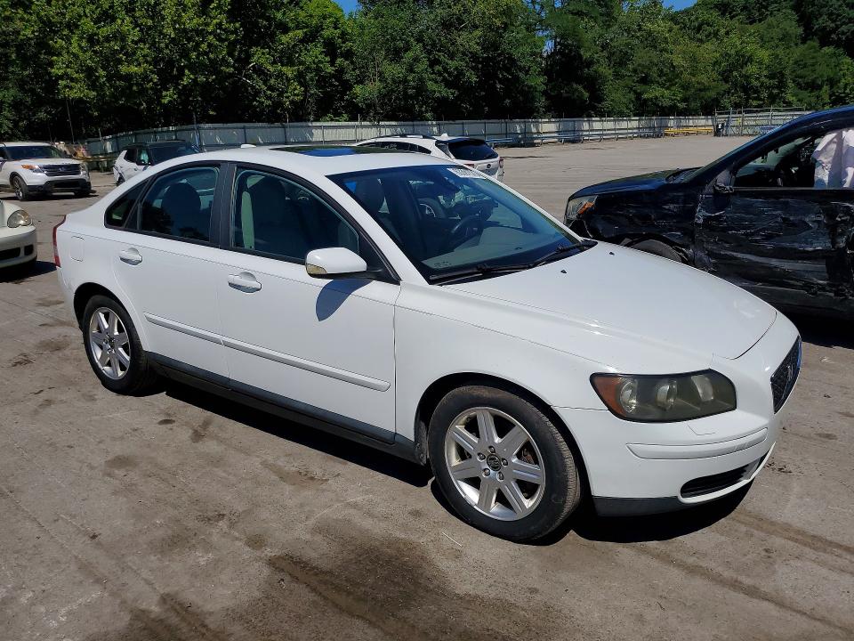 2006 Volvo S40 VIN YV1MS382962163014 COPART salvage auction — MINOR DENT/SCRATCHES, Pa - Cert Of Title, sold $575 on 2026-08-06 (photo 4)