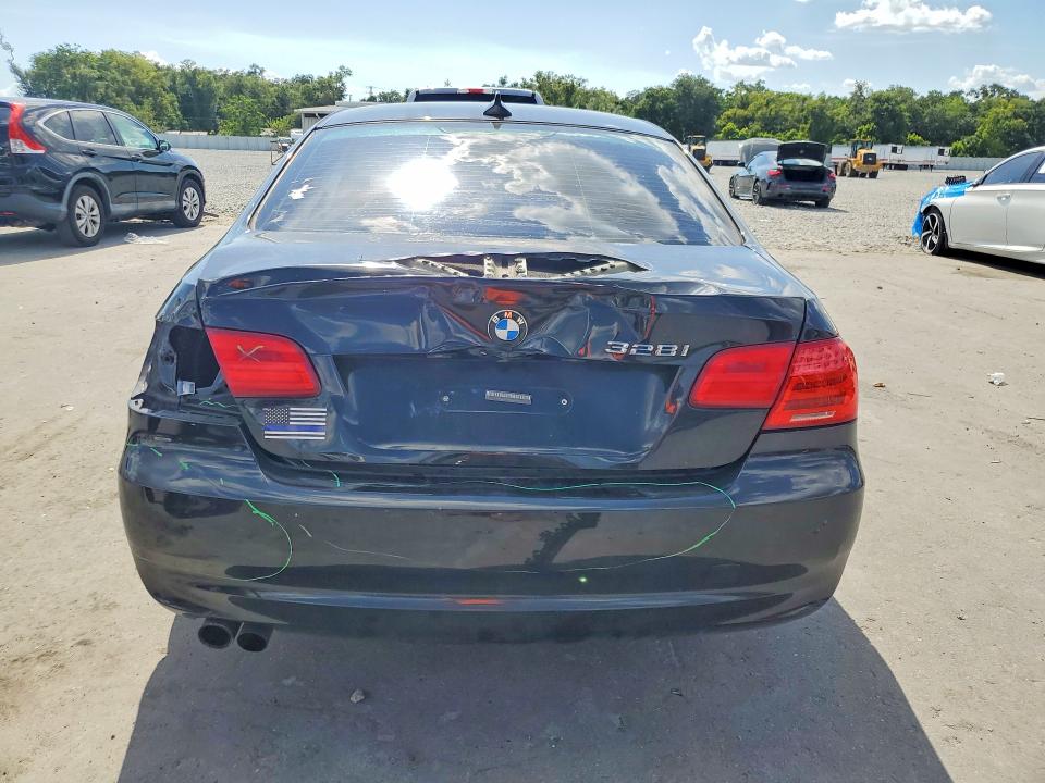 2011 BMW 3 series VIN WBAKE3C59BE441700 COPART salvage auction — REAR END, Fl - Cert Of Title Slvg Rebuildable, sold $350 on 2026-08-03 (photo 6)