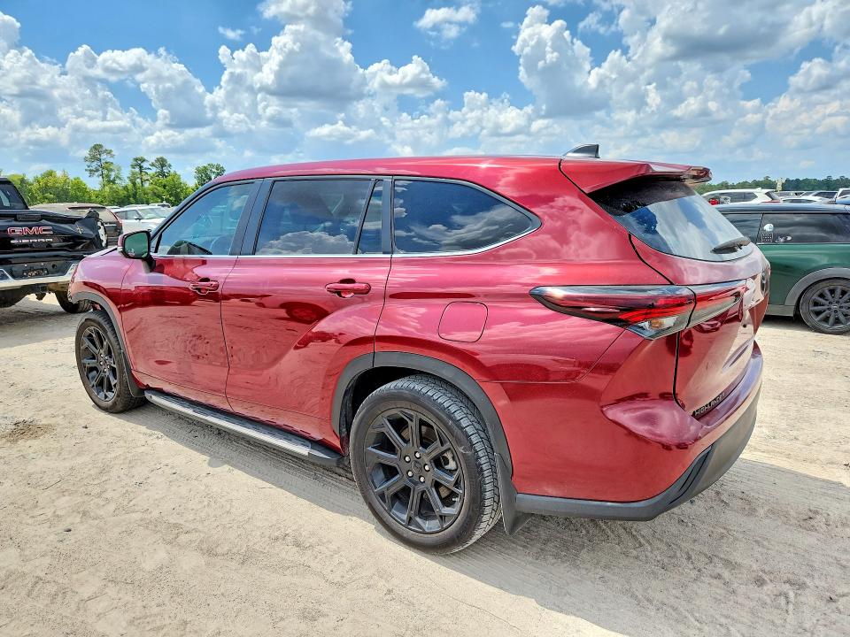 2024 Toyota Highlander VIN 5TDKDRAH9RS054719 COPART salvage auction — FRONT END, Tx - Salvage Vehicle Title, sold $15,800 on 2026-07-28 (photo 2)