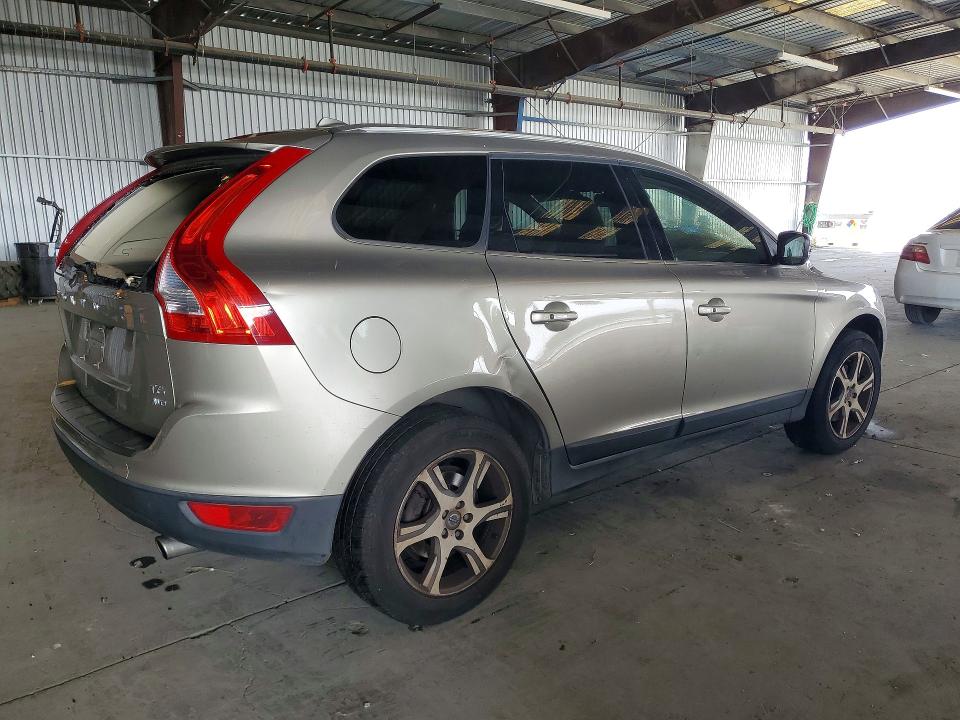 2013 Volvo Xc60 VIN YV4902DZ2D2413637 COPART salvage auction — Burn Engine, CA - SALVAGE CERTIFICATE, sold $125 on 2026-07-20 (photo 3)