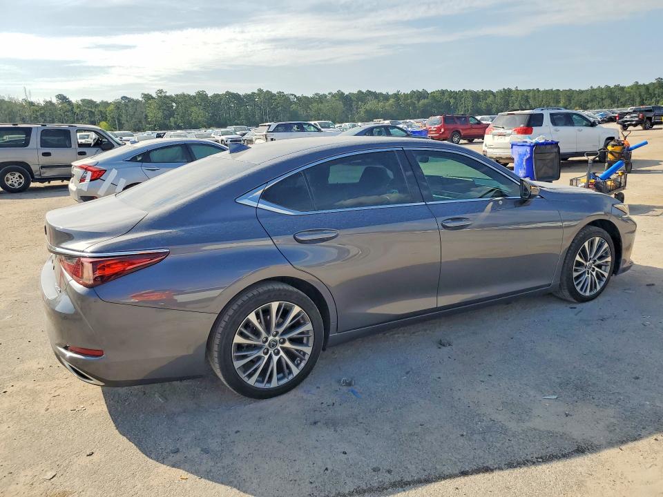 2020 Lexus VIN 58ADZ1B13LU055157 COPART salvage auction — MINOR DENT/SCRATCHES, TN - CERTIFICATE OF TITLE, sold $15,000 on 2026-07-27 (photo 3)
