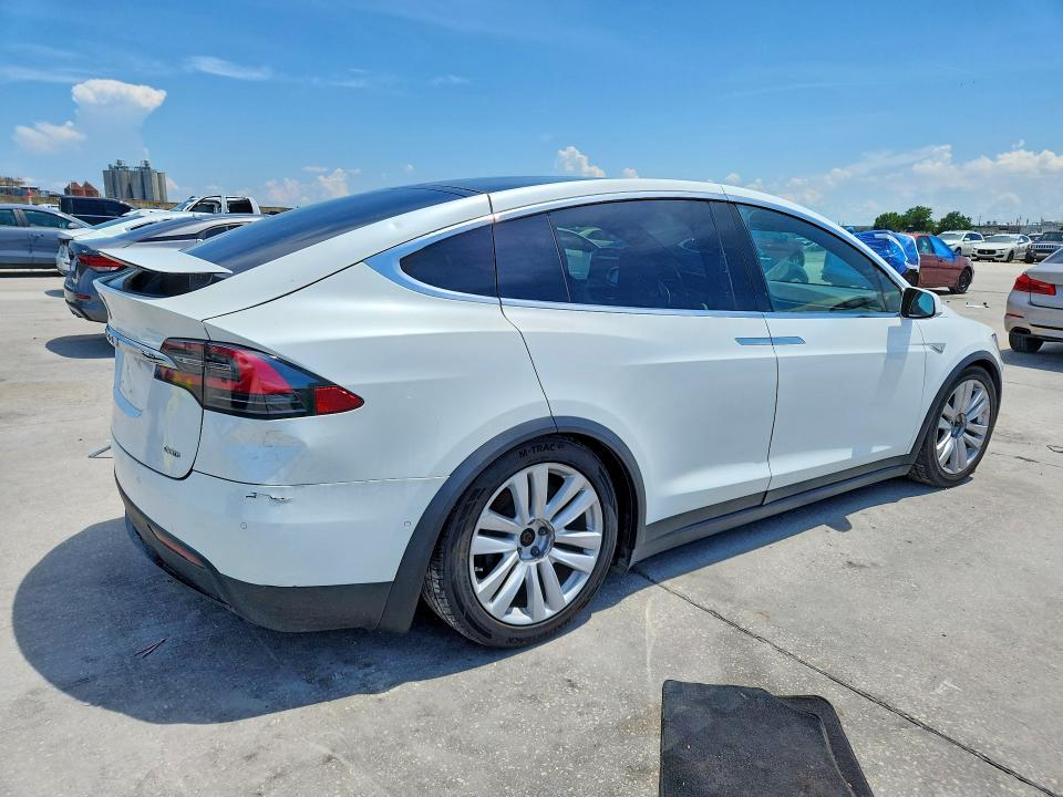 2016 Tesla Model x VIN 5YJXCBE24GF012790 COPART salvage auction — FRONT END, Salvage Title, sold $6,900 on 2026-07-29 (photo 3)