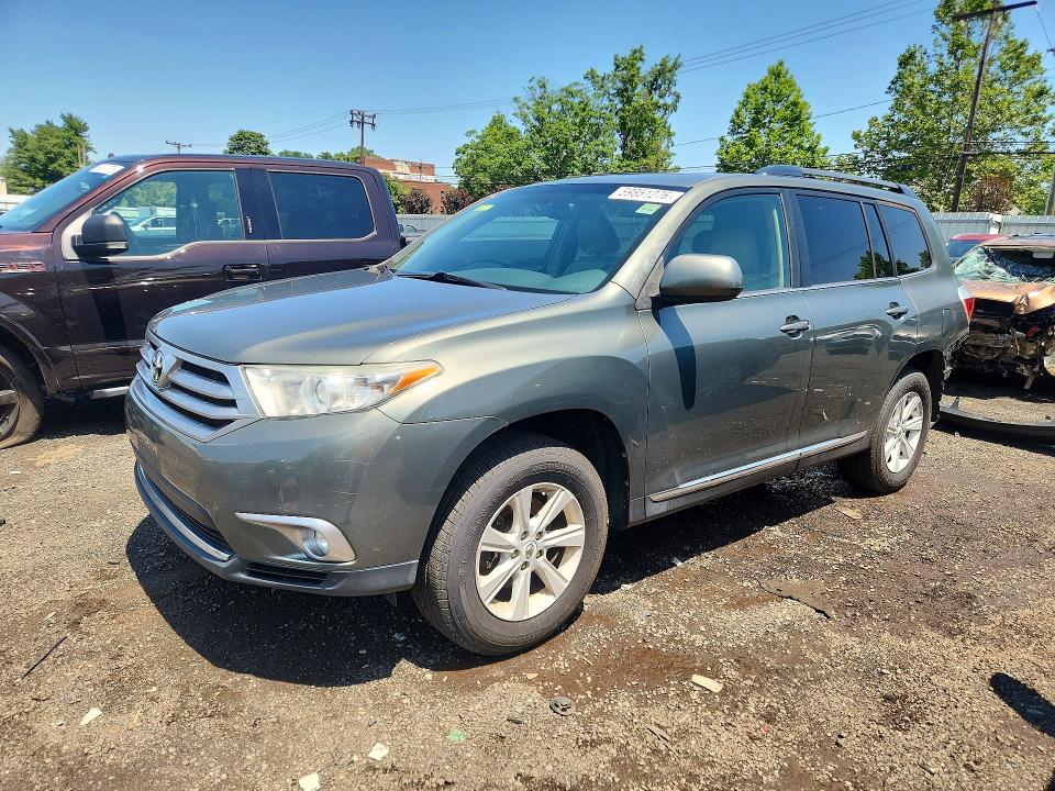 2013 Toyota Highlander VIN 5TDBK3EH5DS209837 COPART salvage auction — REAR END, Ct - Cert Of Title-Salvage, sold $4,450 on 2026-07-17 (photo 1)