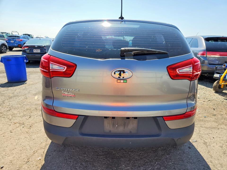 2011 Kia Sportage VIN KNDPB3A29B7091726 COPART salvage auction — MINOR DENT/SCRATCHES, PA - CERT OF TITLE, sold $400 on 2026-07-24 (photo 6)