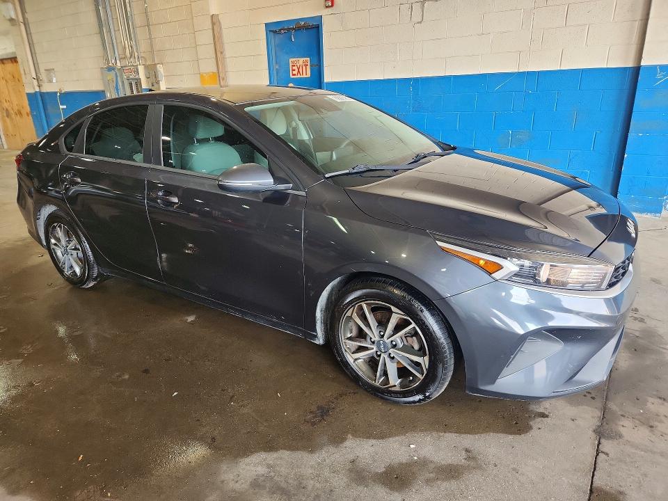 2023 Kia Forte VIN 3KPF24AD8PE555289 COPART salvage auction — REAR END, FL - CERTIFICATE OF TITLE, sold $2,550 on 2026-08-03 (photo 4)