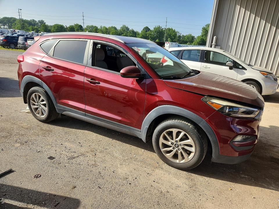 2016 Hyundai Tucson VIN KM8J3CA46GU036773 COPART salvage auction — MINOR DENT/SCRATCHES, Wv - Certificate Of Title, sold $2,850 on 2026-08-03 (photo 4)