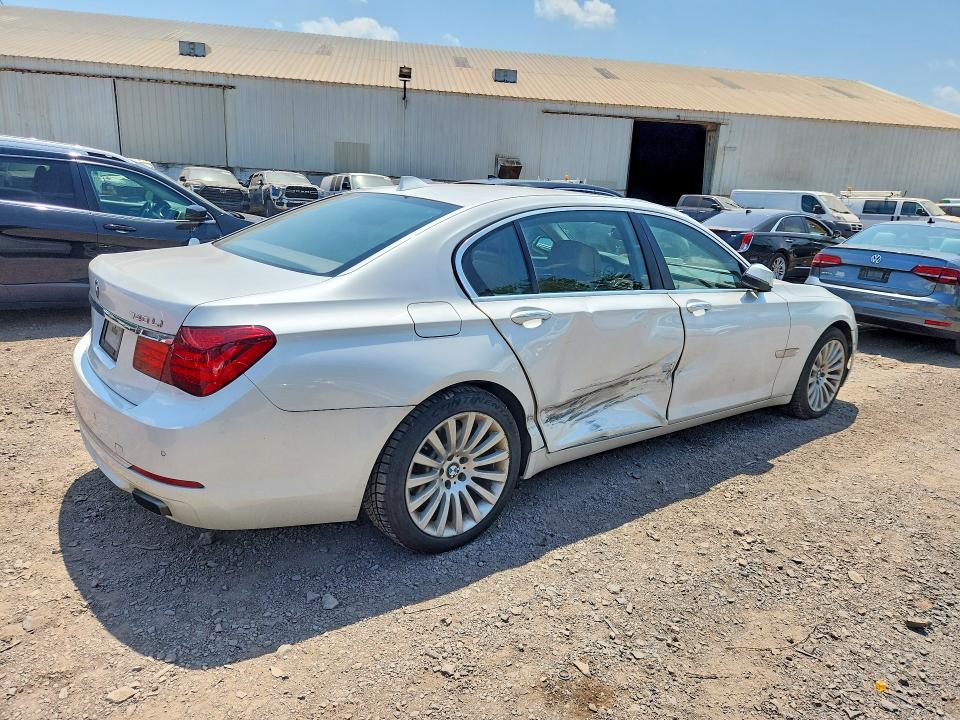 2013 BMW 7er VIN WBAYE4C52DD137066 COPART salvage auction — SIDE, Pa - Certificate Of Salvage, sold $650 on 2026-08-03 (photo 3)