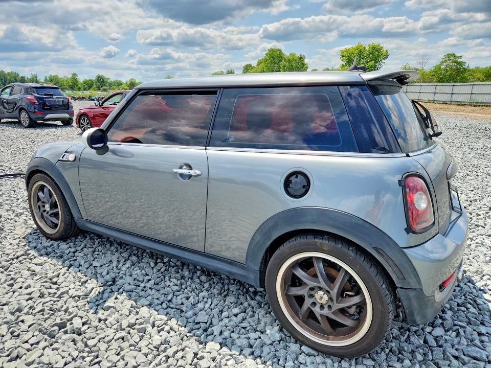 2007 Mini Cooper VIN WMWMF73557TT82161 COPART salvage auction — FRONT END, Oh - Cert Of Title-Salvage, sold $500 on 2026-08-06 (photo 2)