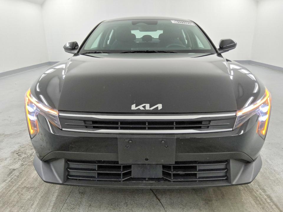 2026 Kia K4 VIN 3KPFT4DE8TE257675 COPART salvage auction — SIDE, CA - CERTIFICATE OF TITLE, sold $9,900 on 2026-07-27 (photo 5)