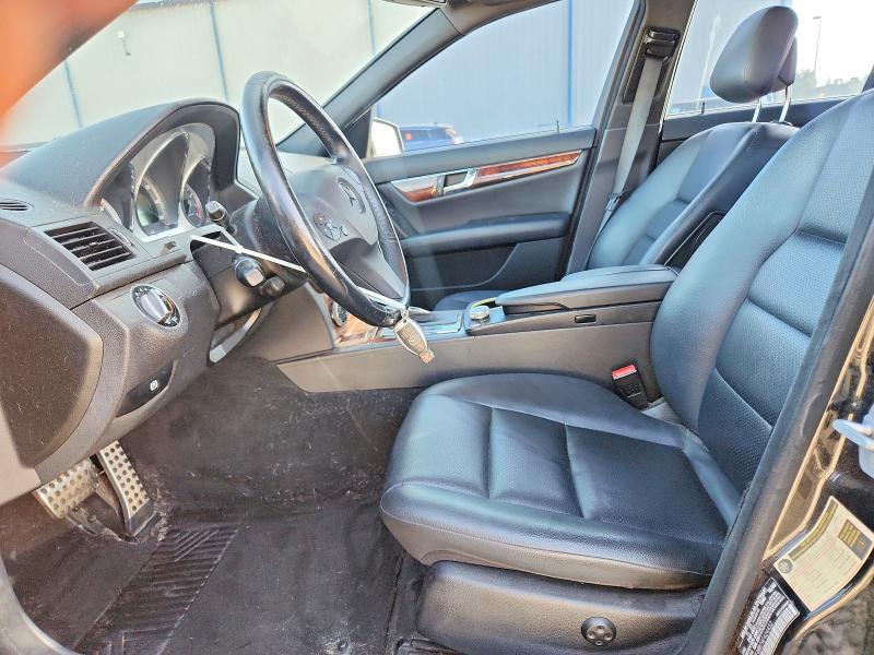 2010 Mercedes-benz C class VIN WDDGF8BB7AF424452 COPART salvage auction — WATER/FLOOD, FL - CERT OF TITLE-SLVG REBLD FLOOD, sold $425 on 2026-08-10 (photo 7)