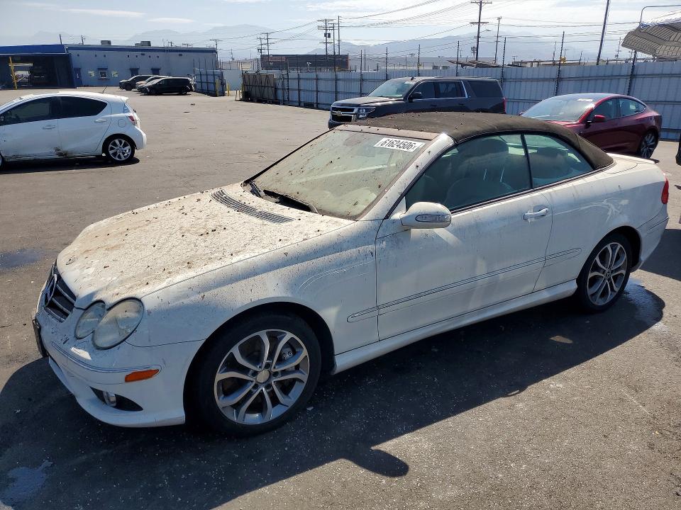 2007 Mercedes-benz Clk-klasse VIN WDBTK72F27T082807 COPART salvage auction — MINOR DENT/SCRATCHES, CA - DIS/DLR/EXP ONLY CLEAN TITLE, sold $650 on 2026-07-22 (photo 1)