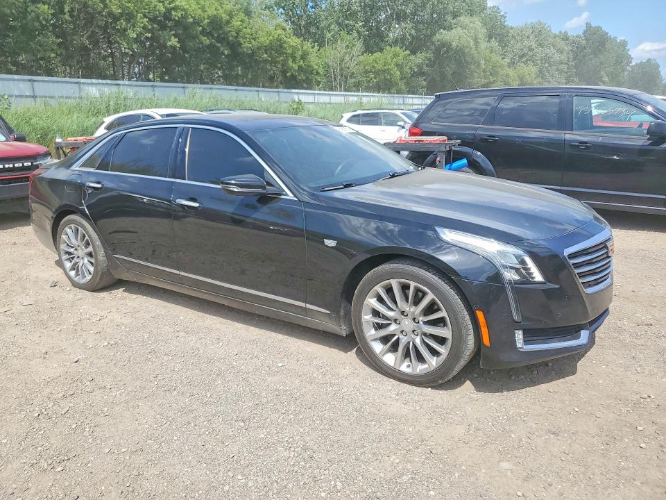 2017 Cadillac Ct6 VIN 1G6KD5RSXHU205444 COPART salvage auction — MINOR DENT/SCRATCHES, Mi - Dealer Only Clean Title, sold $6,100 on 2026-07-29 (photo 4)