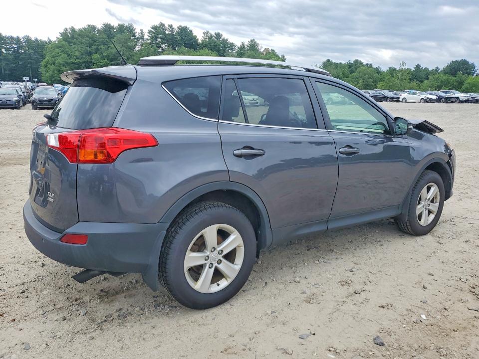 2014 Toyota Rav 4 VIN JTMRFREV0ED048919 COPART salvage auction — FRONT END, MA - CERT OF TITLE-RECONSTRCTD COLL, sold $3,100 on 2026-07-30 (photo 3)