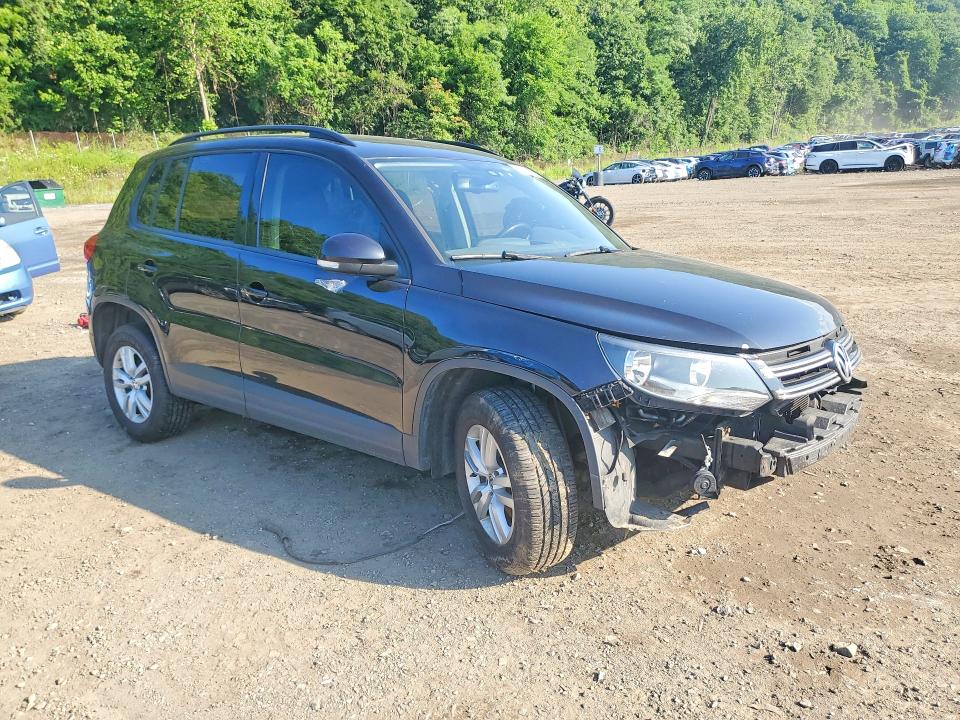 2017 Volkswagen Tiguan VIN WVGBV7AX2HK029199 COPART salvage auction — FRONT END, NY - CERTIFICATE OF TITLE, sold $675 on 2026-07-28 (photo 4)