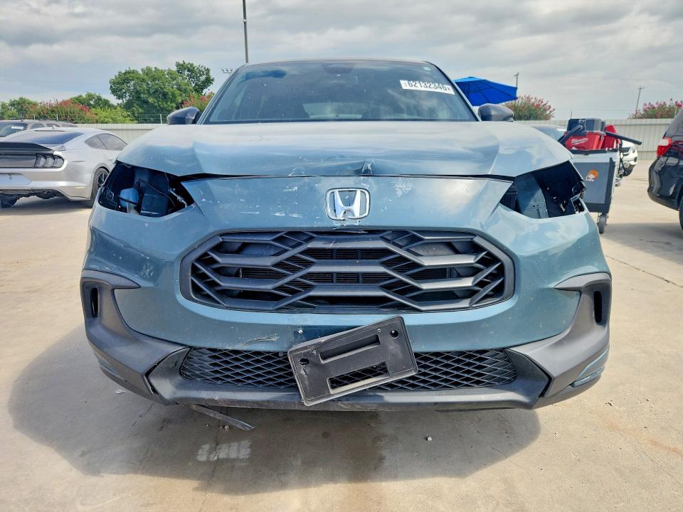 2025 Honda Hr-v VIN 3CZRZ2H57SM788441 COPART salvage auction — FRONT END, TX - SALVAGE VEHICLE TITLE (P), sold $11,300 on 2026-08-20 (photo 5)